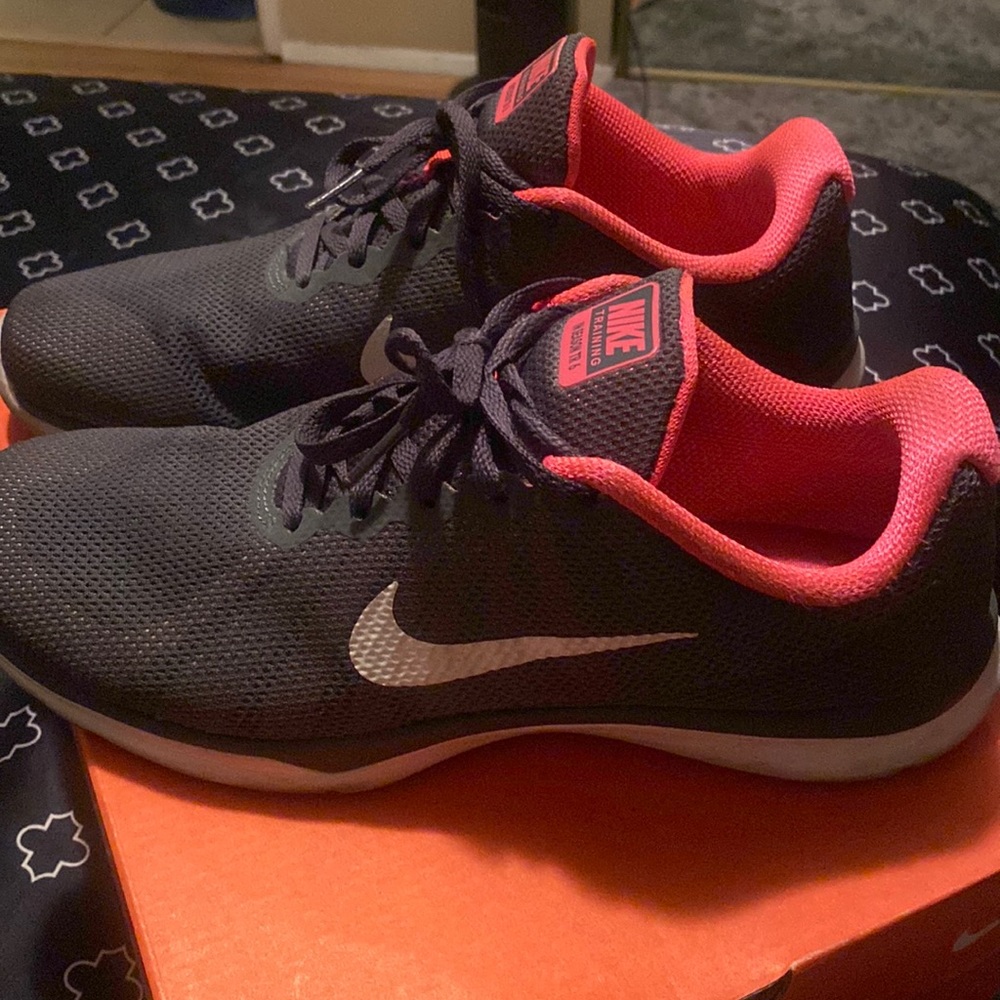 Nike woman training sneakers